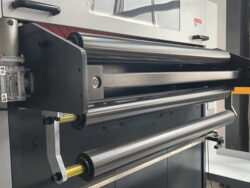 High-Speed Roll to Sheet Paper Cutting Machine Automatic Precision Cutter for Paper & Board - Image 2